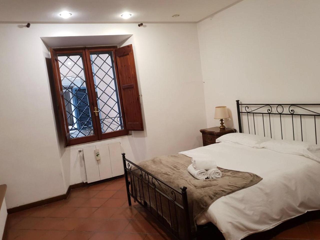 Big Apartment In Campo De Fiori Roma Exterior foto